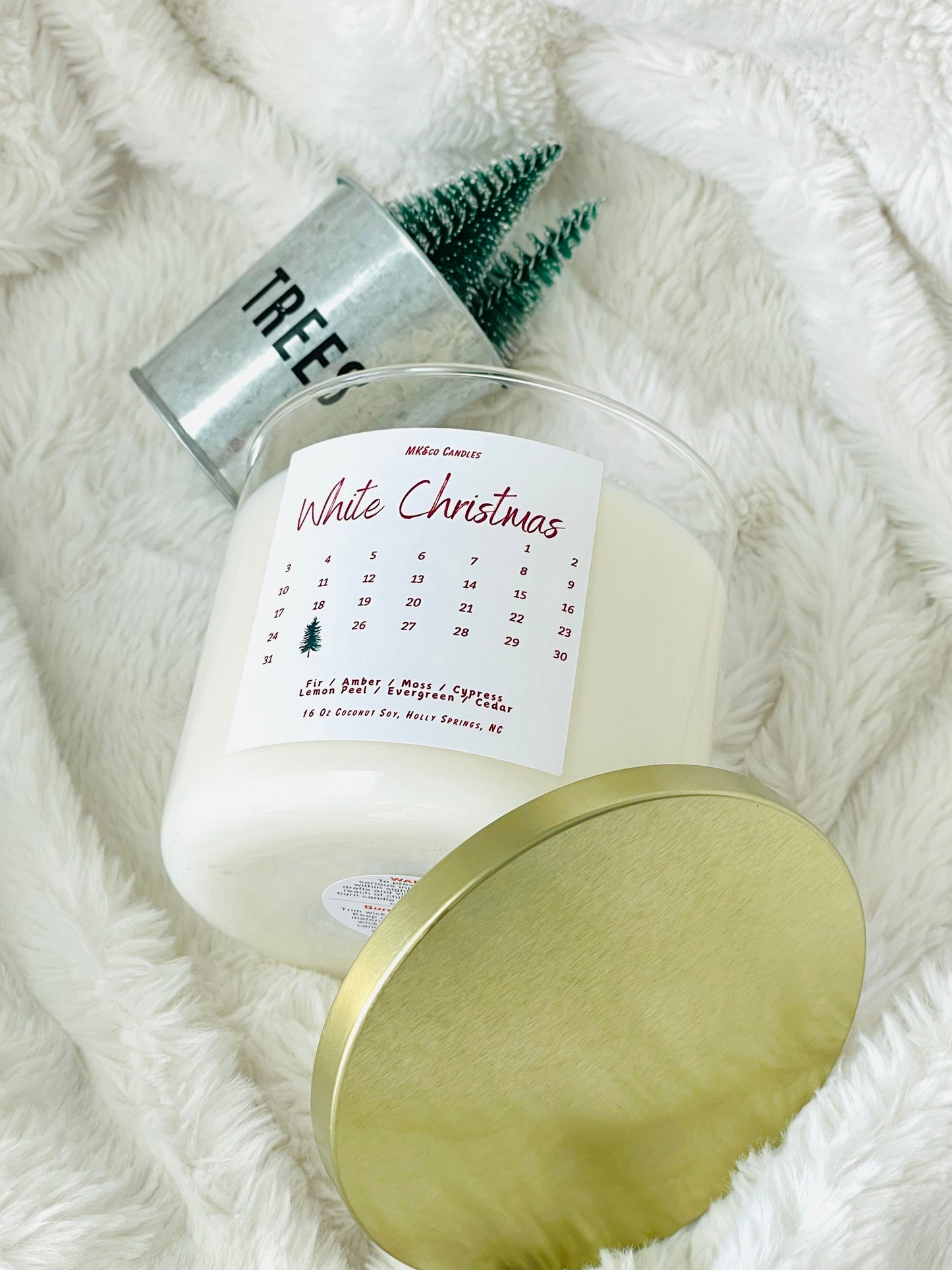 White Christmas 16 oz. (3 Wick) Winter