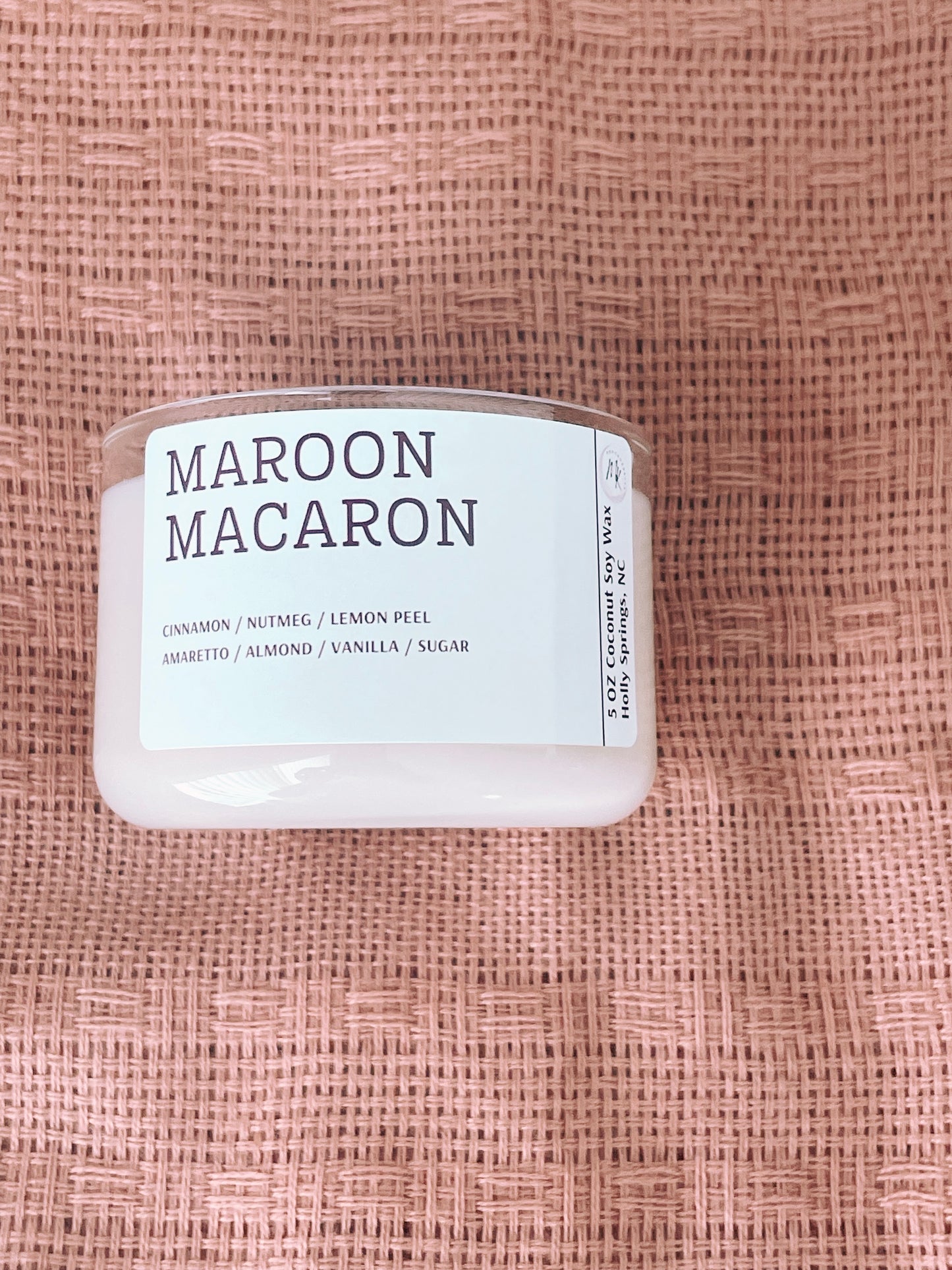 Maroon Macaron 5oz Candle
